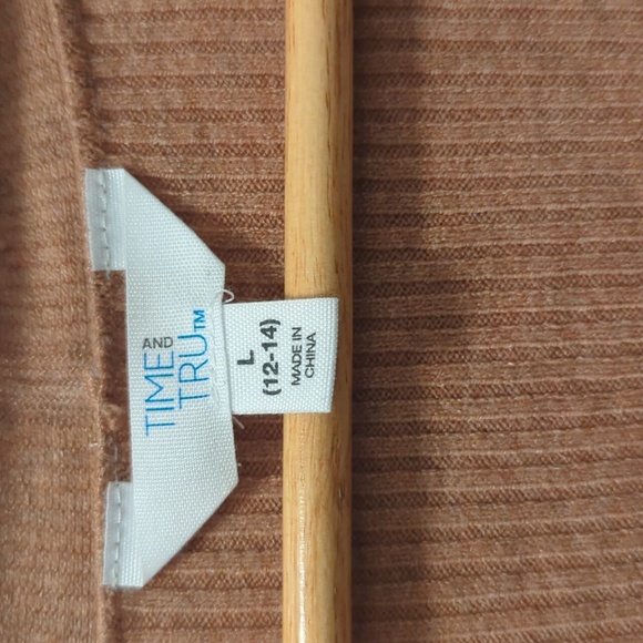 Time and Tru Tan Long Cardigan Sweater in Size Large (12-14) - Picture 2 of 5
